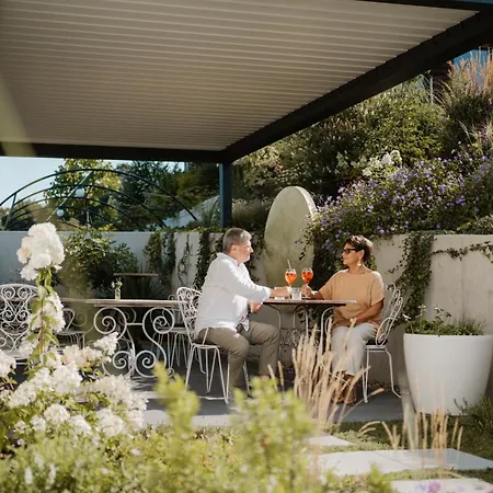 Bed & Breakfast Boutique-hotel Maison 41 - Adults Only 4*