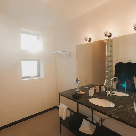 Bed & Breakfast Boutique-hotel Maison 41 - Adults Only 4*
