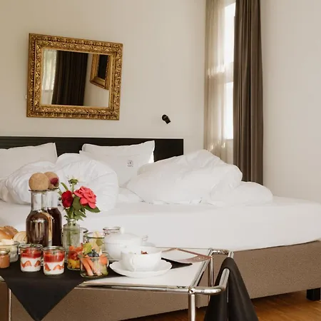 Maison 41 - Adults Only Bed & Breakfast