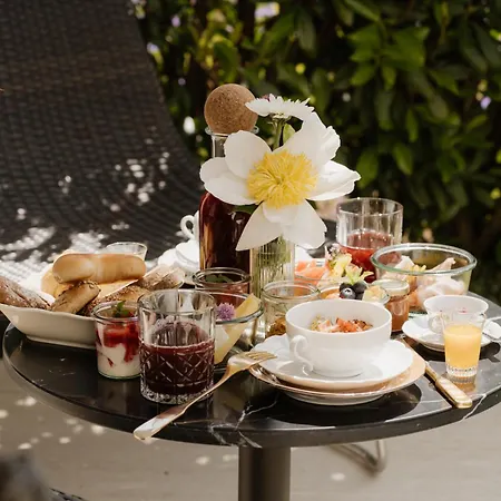 Boutique-hotel Maison 41 - Adults Only Frühstückspension