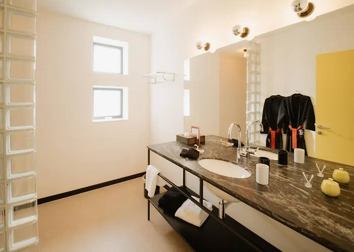 Boutique-hotel Maison 41 - Adults Only فندق مبيت وإفطار 4*